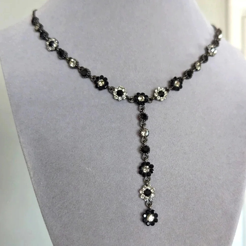 Rhinestone Flowers Necklace- Black Daisies- VCLM- Black and White crystals- Y2K